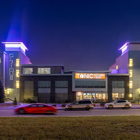 Applause Hotel Calgary Airport By Clique-3