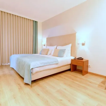 Hotel Baía De Monte Gordo-3