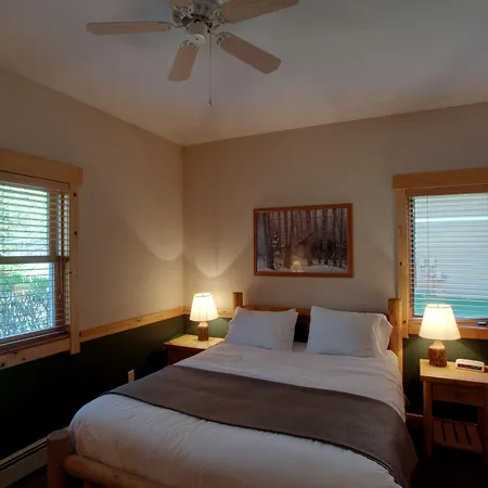 Cove Point Lodge-2