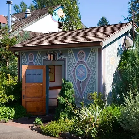 Mcmenamins Edgefield-2