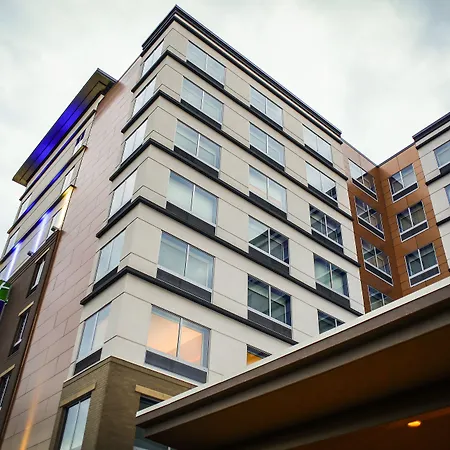 Holiday Inn Express & Suites Downtown Louisville By Ihg-2