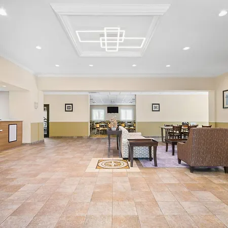 La Quinta By Wyndham Stonington-Mystic Area-2