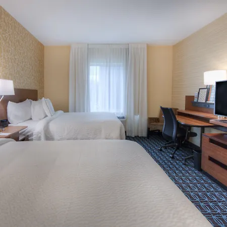 Fairfield Inn & Suites By Marriott Charlotte Airport-3