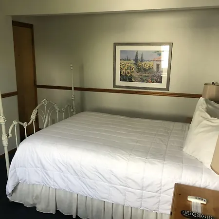Catalina Island Seacrest Inn-3
