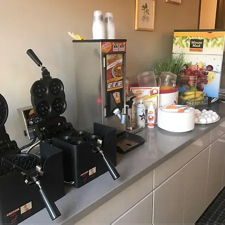 Greentree Inn & Suites Los Angeles - Alhambra - Pasadena-2