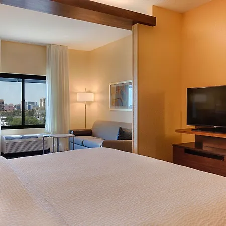 Fairfield Inn & Suites By Marriott Clearwater Beach-3