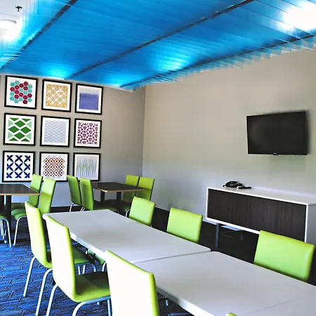 Holiday Inn Express & Suites - Columbia City By Ihg-2
