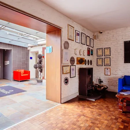 Ice House Hotel-2