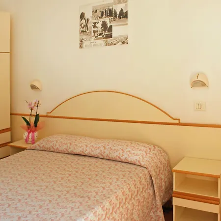 Hotel Silvia-3