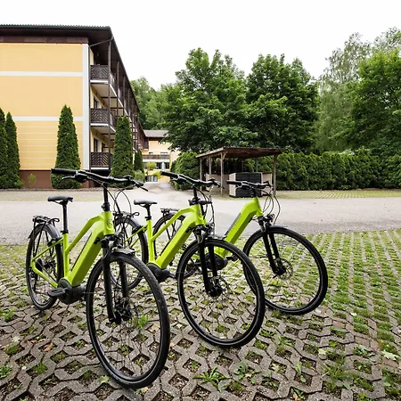 Parkhotel zur Klause-2