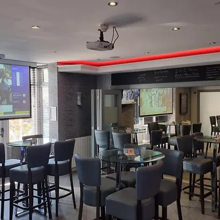 The Avenue Hotel Ltd-2
