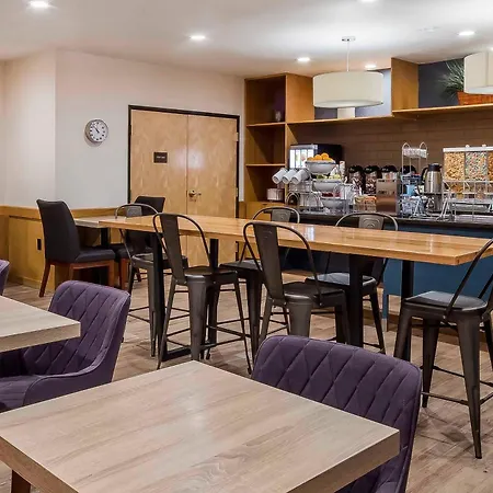 Comfort Suites El Paso Airport-3