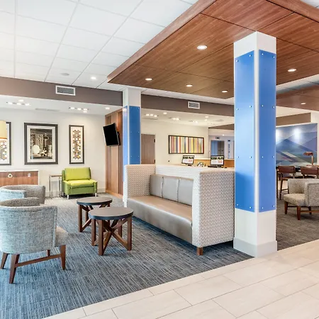 Holiday Inn Express & Suites - Springfield North By Ihg-3
