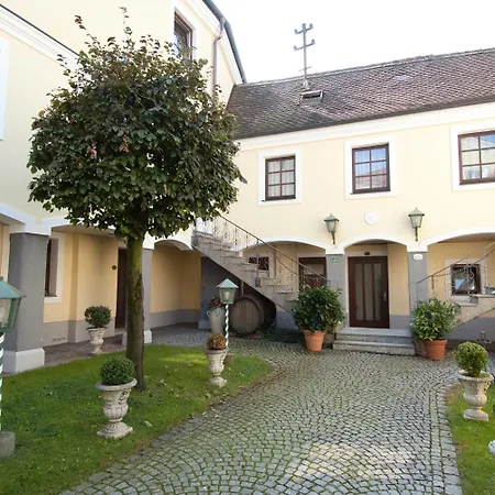 Hotel Biedermeier Hof-2