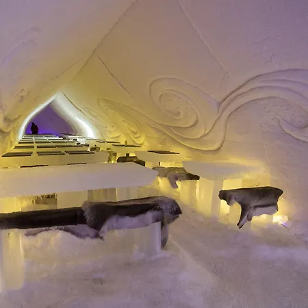 Arctic Snowhotel & Glass Igloos-3