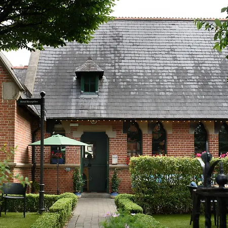 Schoolhouse Hotel-2