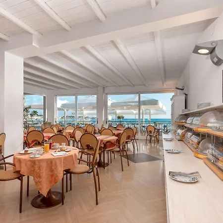 Hotel Riviera-3