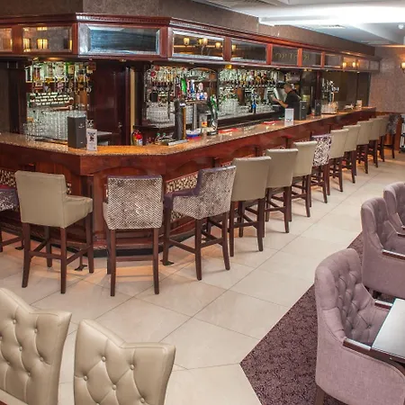 Allingham Arms Hotel-2