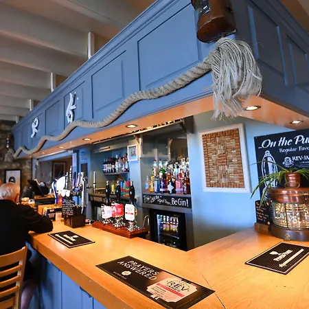 Ship Inn-2