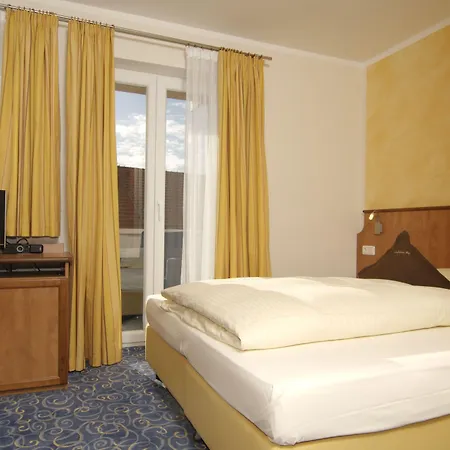 Hotel Gasthof Seefelder Hof-3