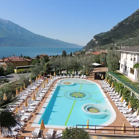 Hotel Ilma Lake Garda Resort-2