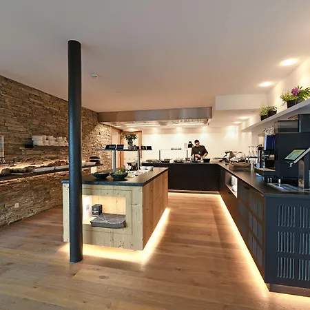 St Hubertus BnB-3