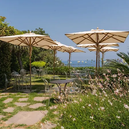 Hotel Ravesi-3