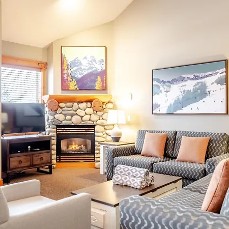 Lizard Creek Lodge-2