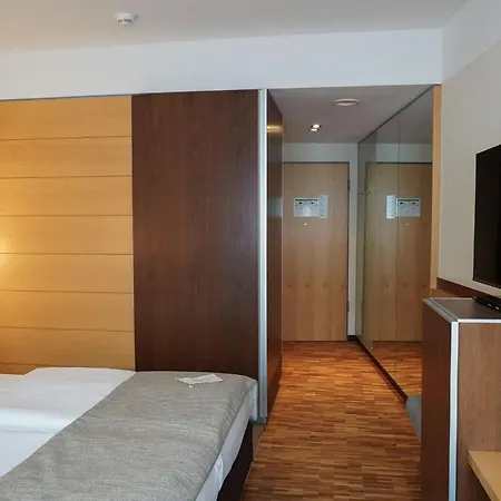 Centrovital Hotel Berlin-3