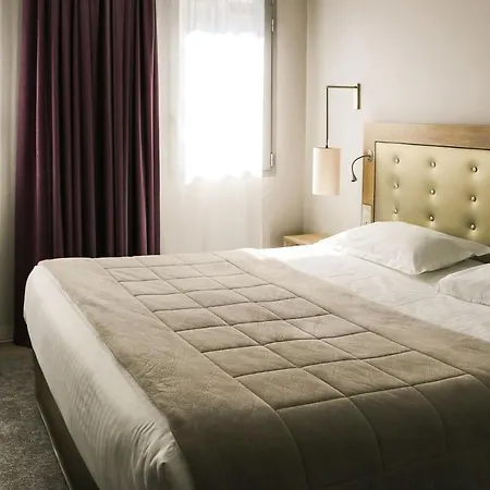 Hotel Anne De Bretagne-3