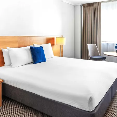 Novotel Perth Langley-3