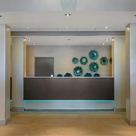 Best Western Plus Dartmouth Hotel & Suites-2