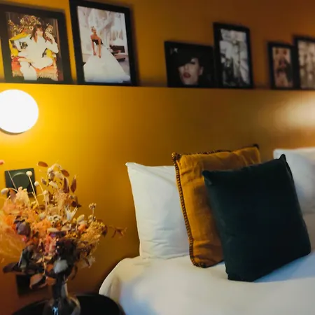 Hotel Noir-3