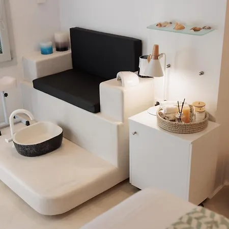 Iria Beach Art Hotel-2