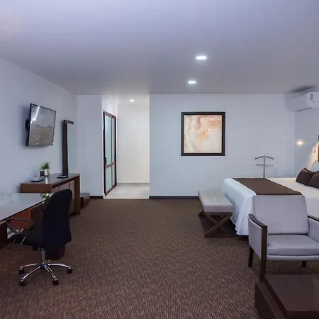 Hotel Fray Junipero Serra-2