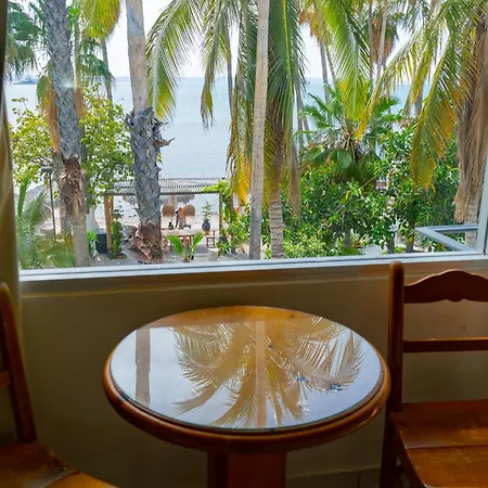 La Concha Beach Hotel & Club-2
