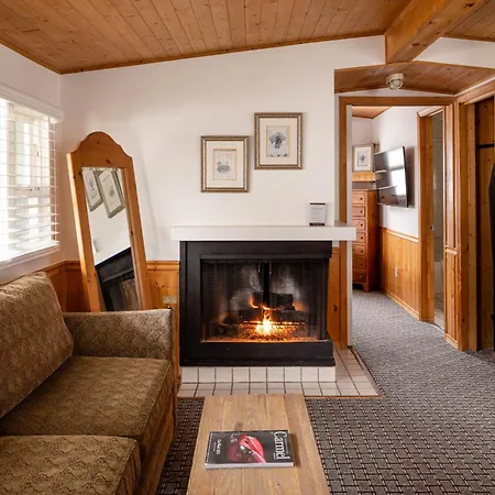 Carmel Fireplace Inn-2