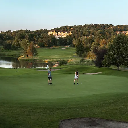 Hotel Chateau Bromont-3
