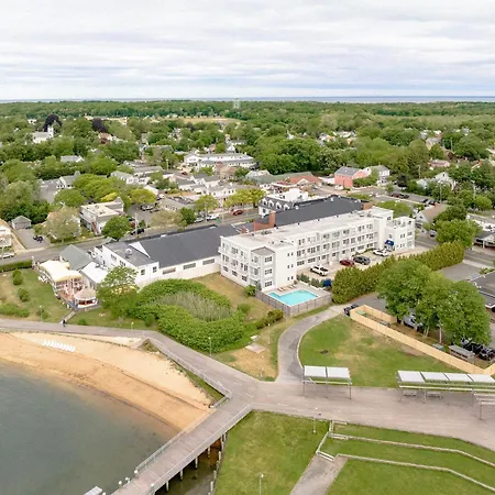 The Harbor Front Inn-2