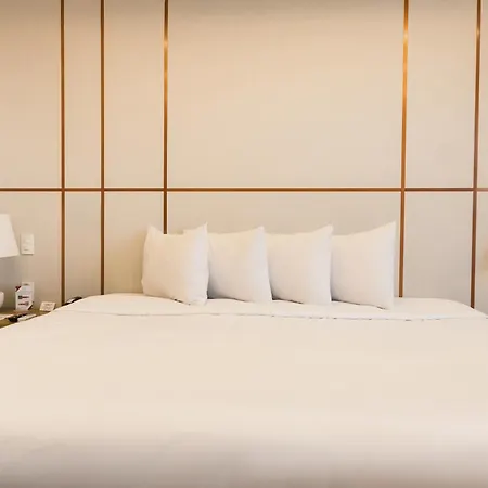 Ramada Hotel & Suites Campos Pelinca-2