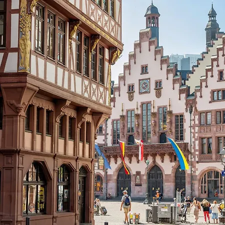Moxy Frankfurt East-3