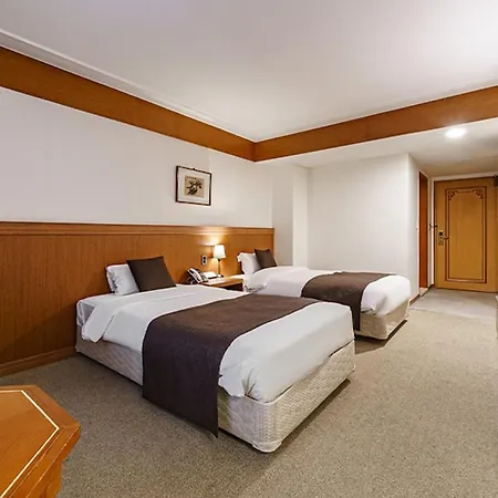 Commodore Hotel Busan-3