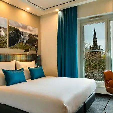 Motel One Edinburgh-Royal-2