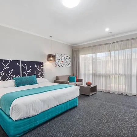 Comfort Inn Deakin Palms-2