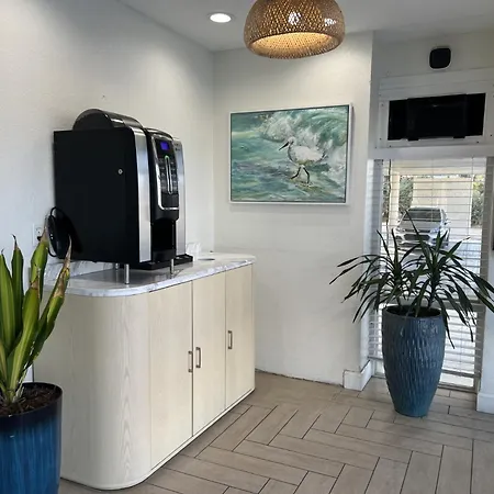 Chateau Mar Beach Hotel Newly Refurbished-3