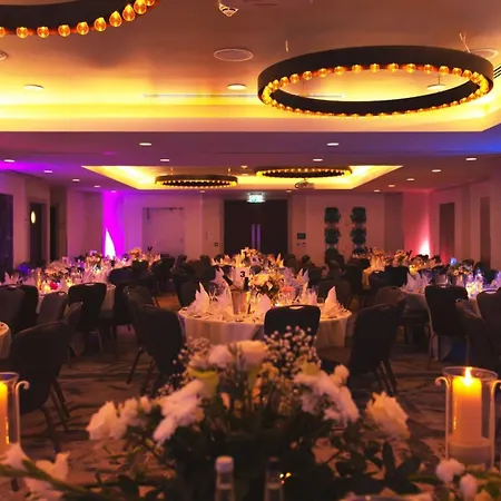 Holiday Inn Manchester - City Centre By Ihg-2