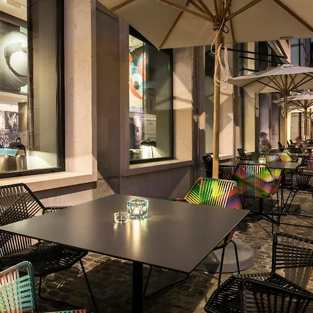 Motel One Basel-3