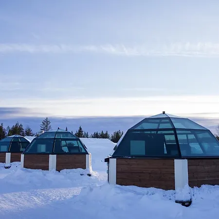 Arctic Snowhotel & Glass Igloos-2