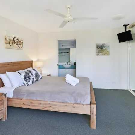 Beachside Resort Kawana Waters-3