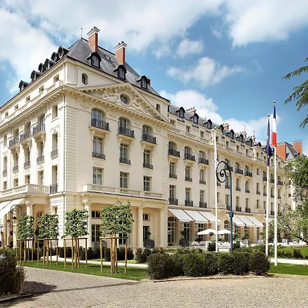 Waldorf Astoria Versailles - Trianon Palace-3